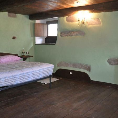 Il Borgo Di Monica Vila Domodossola Exterior foto