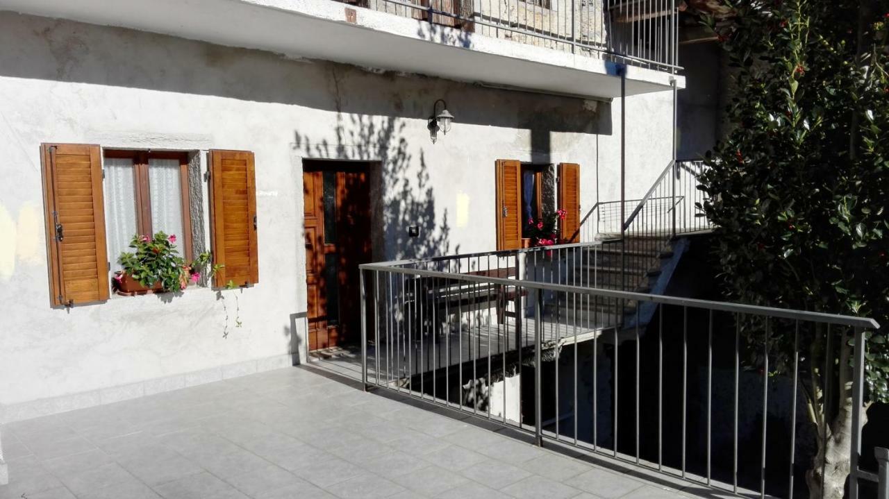 Il Borgo Di Monica Vila Domodossola Exterior foto