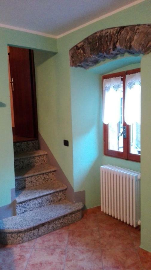 Il Borgo Di Monica Vila Domodossola Exterior foto