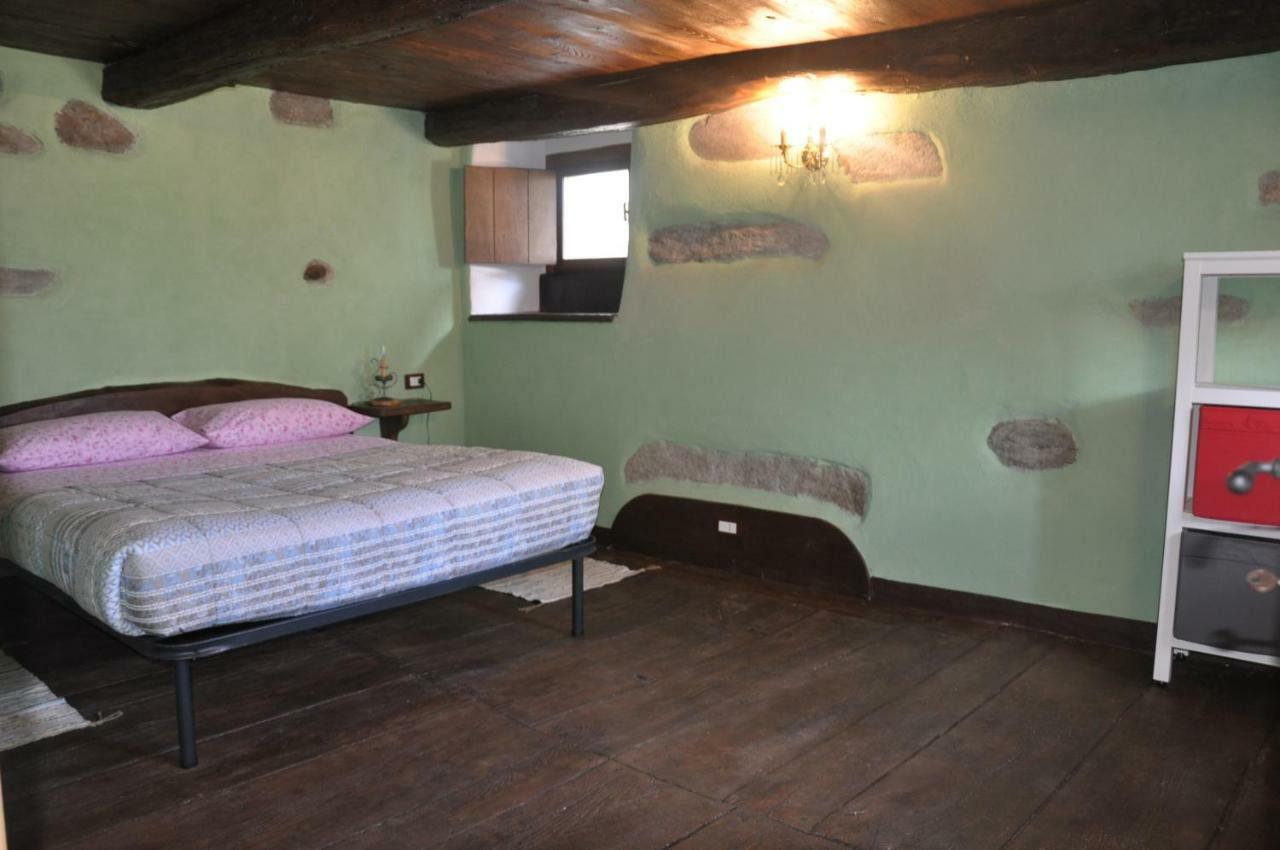 Il Borgo Di Monica Vila Domodossola Exterior foto
